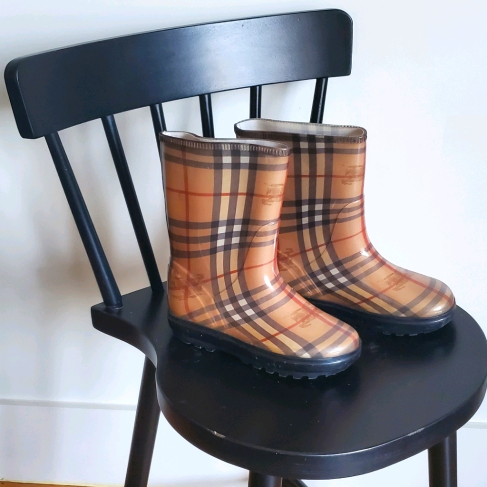 Burberry Rain Boots (Short)